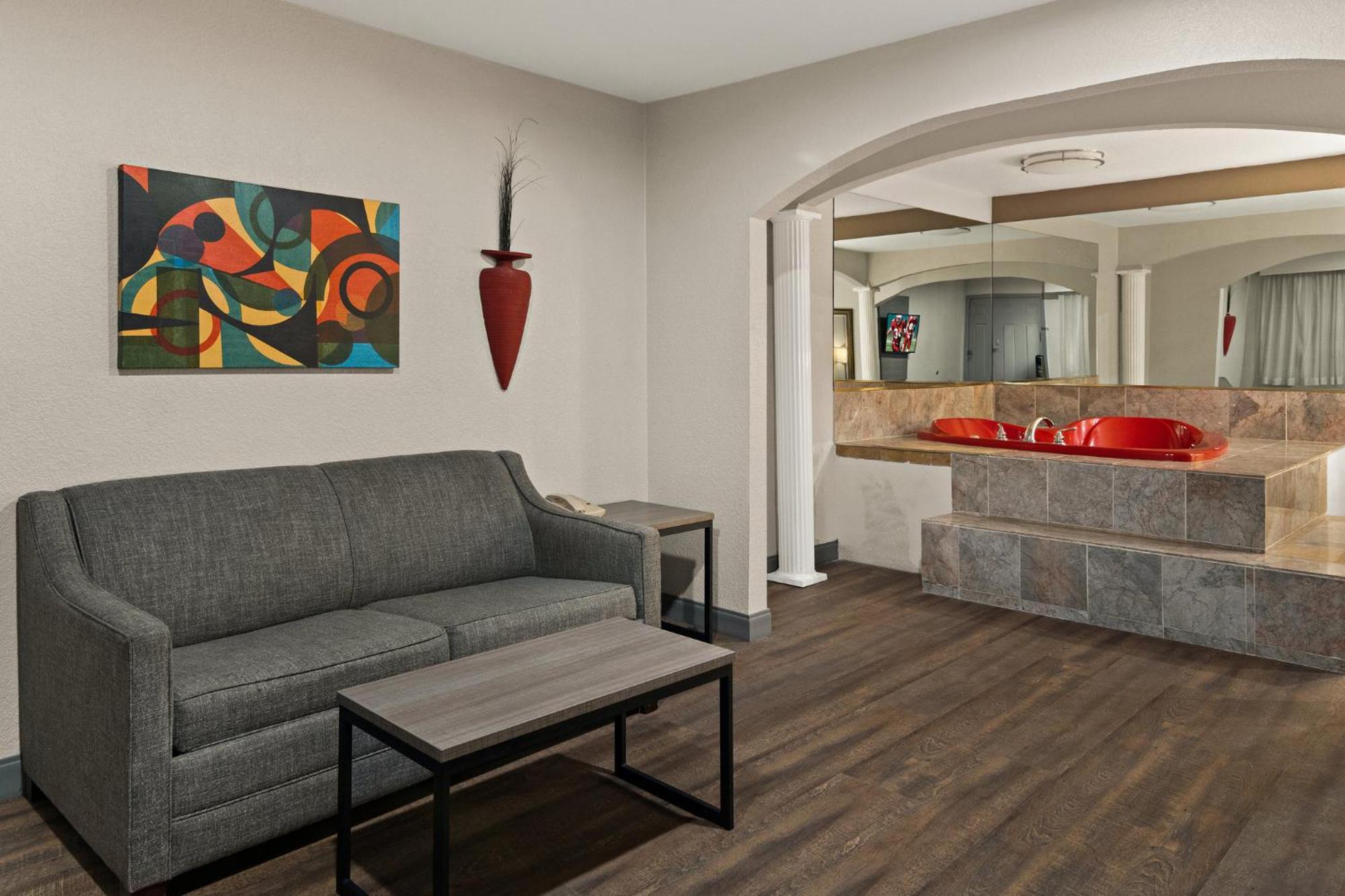 Irving Inn & Suites At Dfw Airport Экстерьер фото