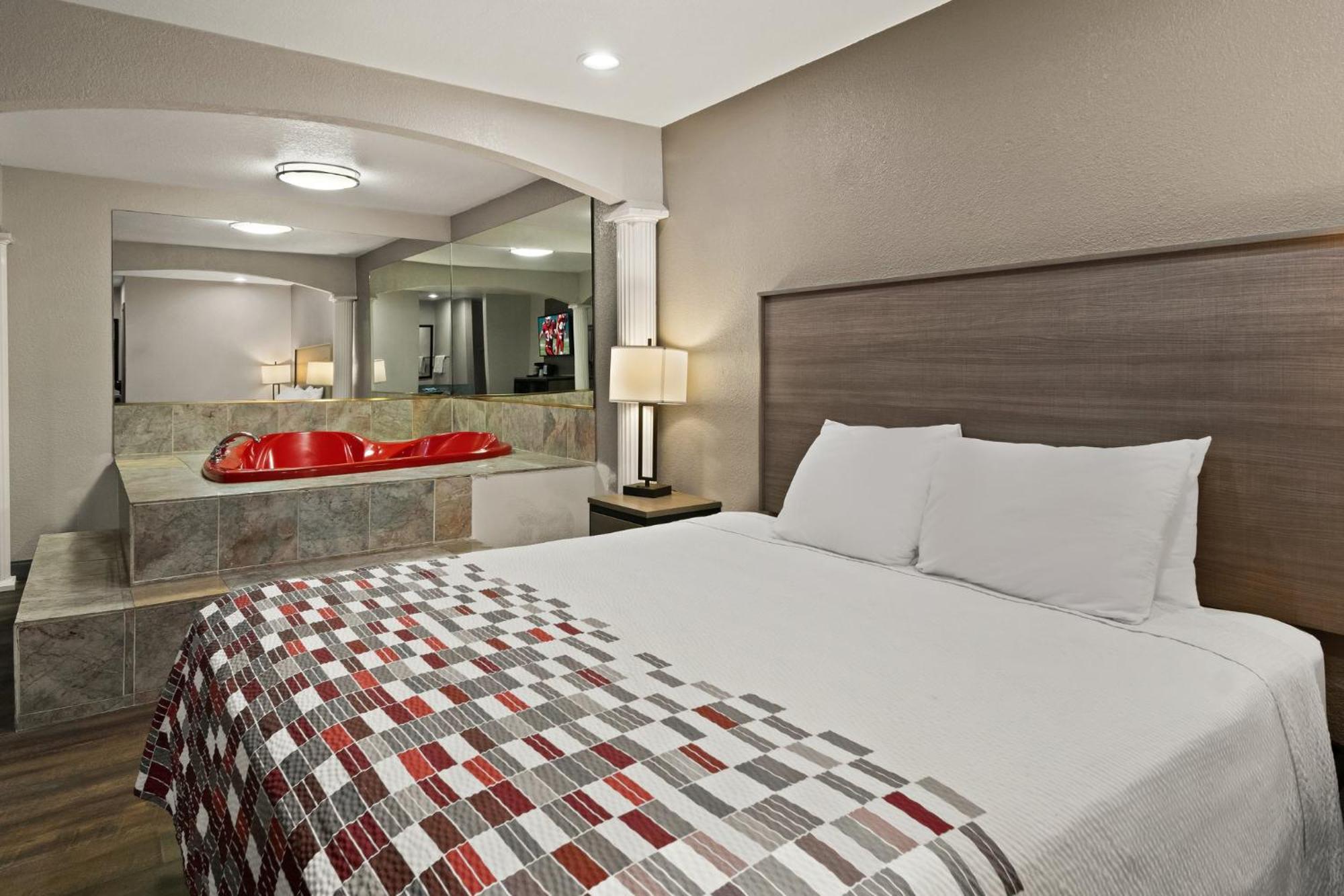 Irving Inn & Suites At Dfw Airport Экстерьер фото
