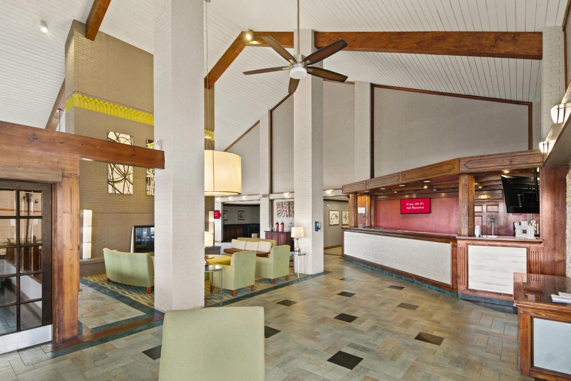 Irving Inn & Suites At Dfw Airport Экстерьер фото