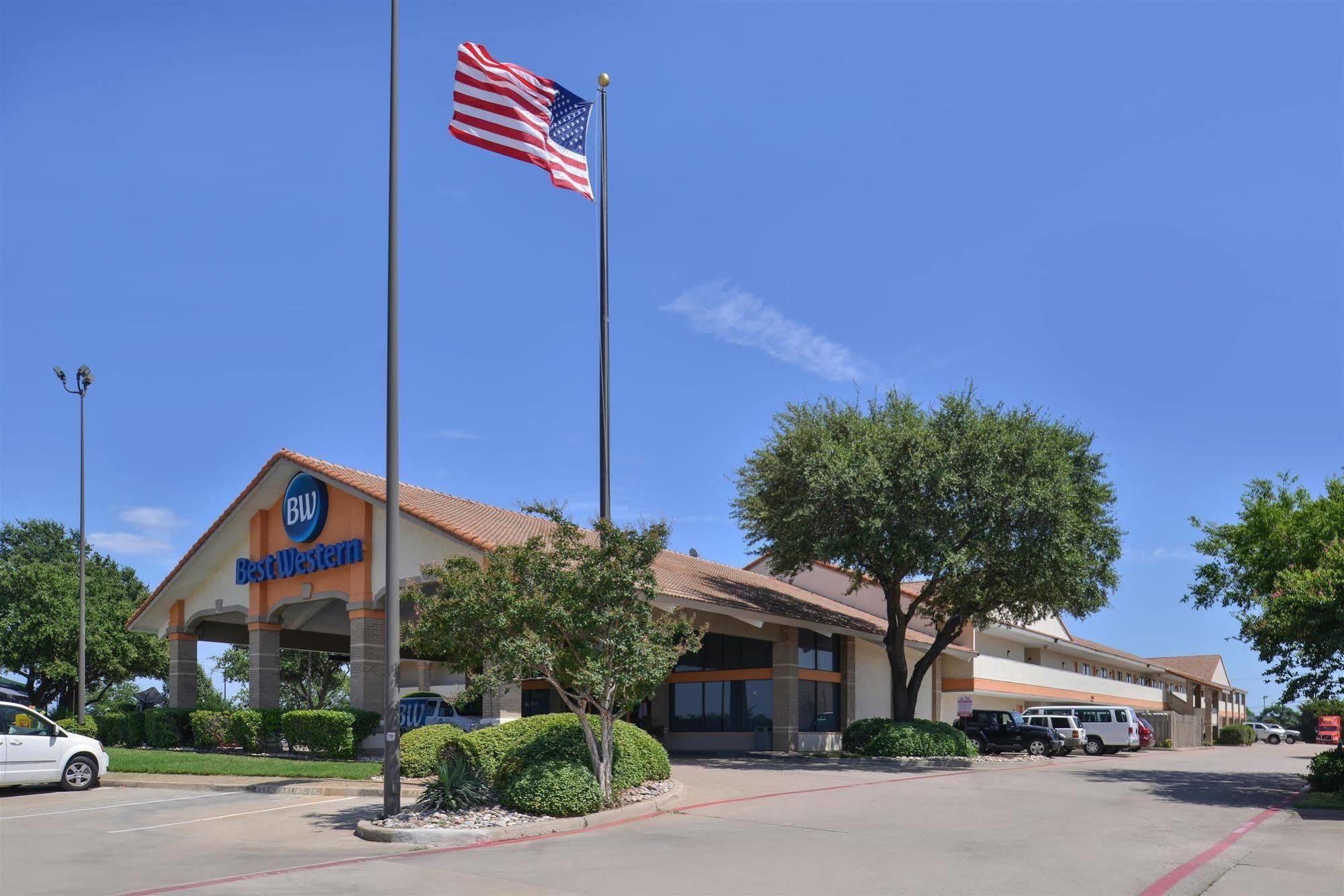 Irving Inn & Suites At Dfw Airport Экстерьер фото