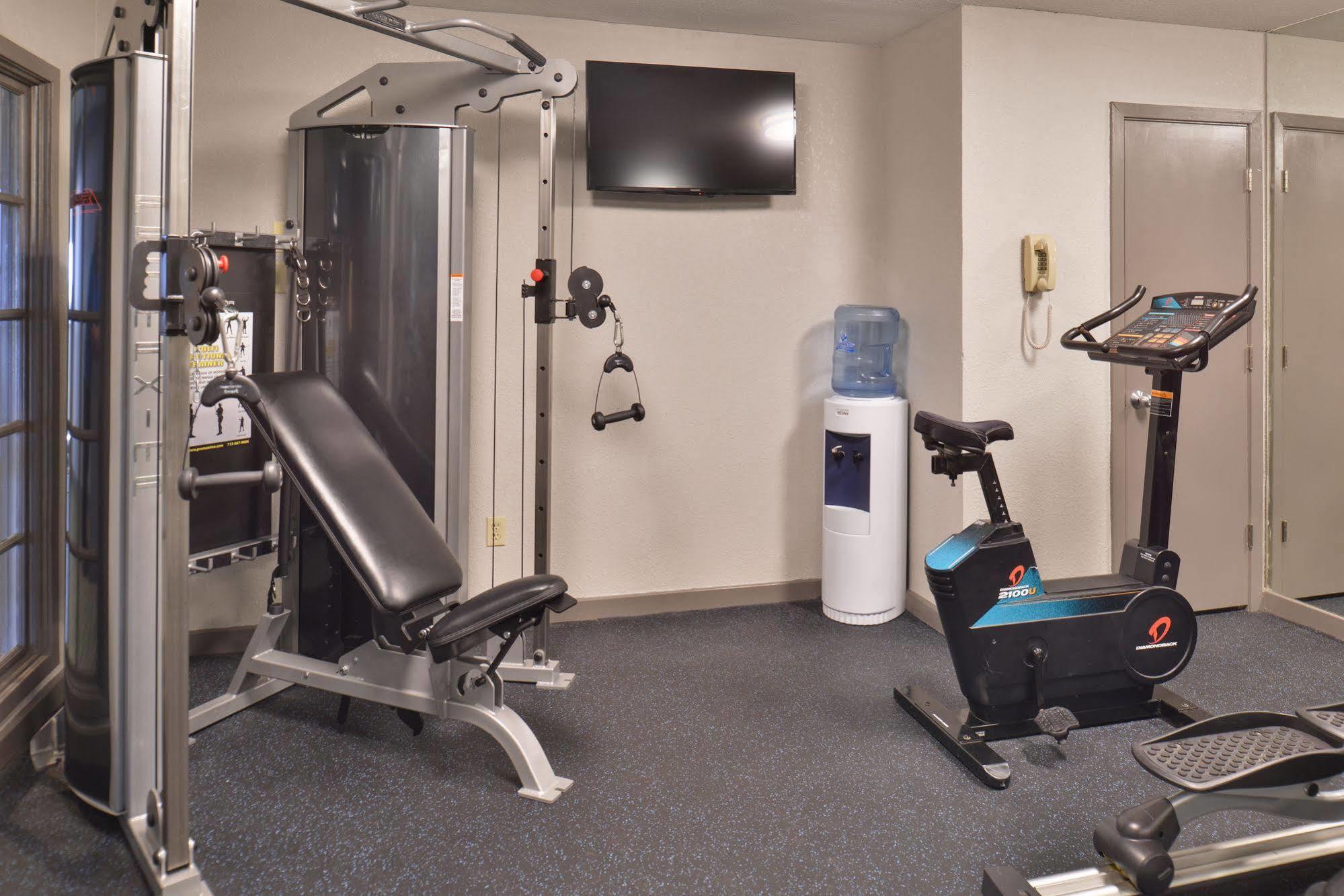 Irving Inn & Suites At Dfw Airport Экстерьер фото