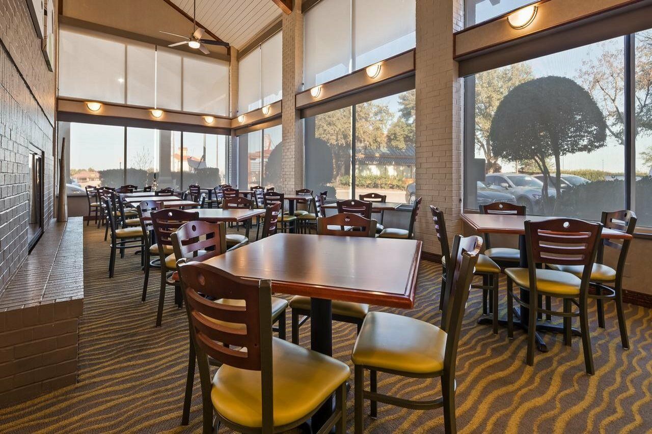 Irving Inn & Suites At Dfw Airport Экстерьер фото
